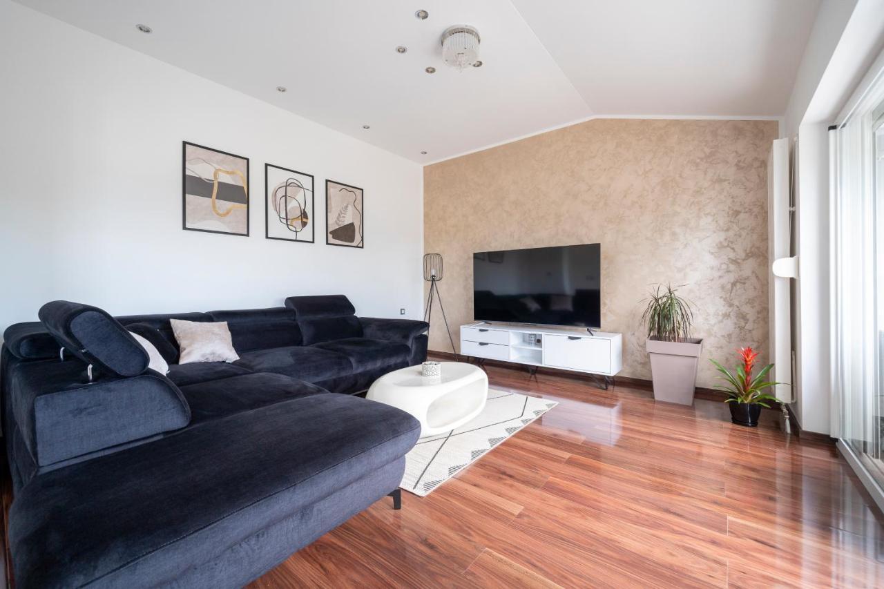 Apartment Absolute Gray 扎达尔 外观 照片