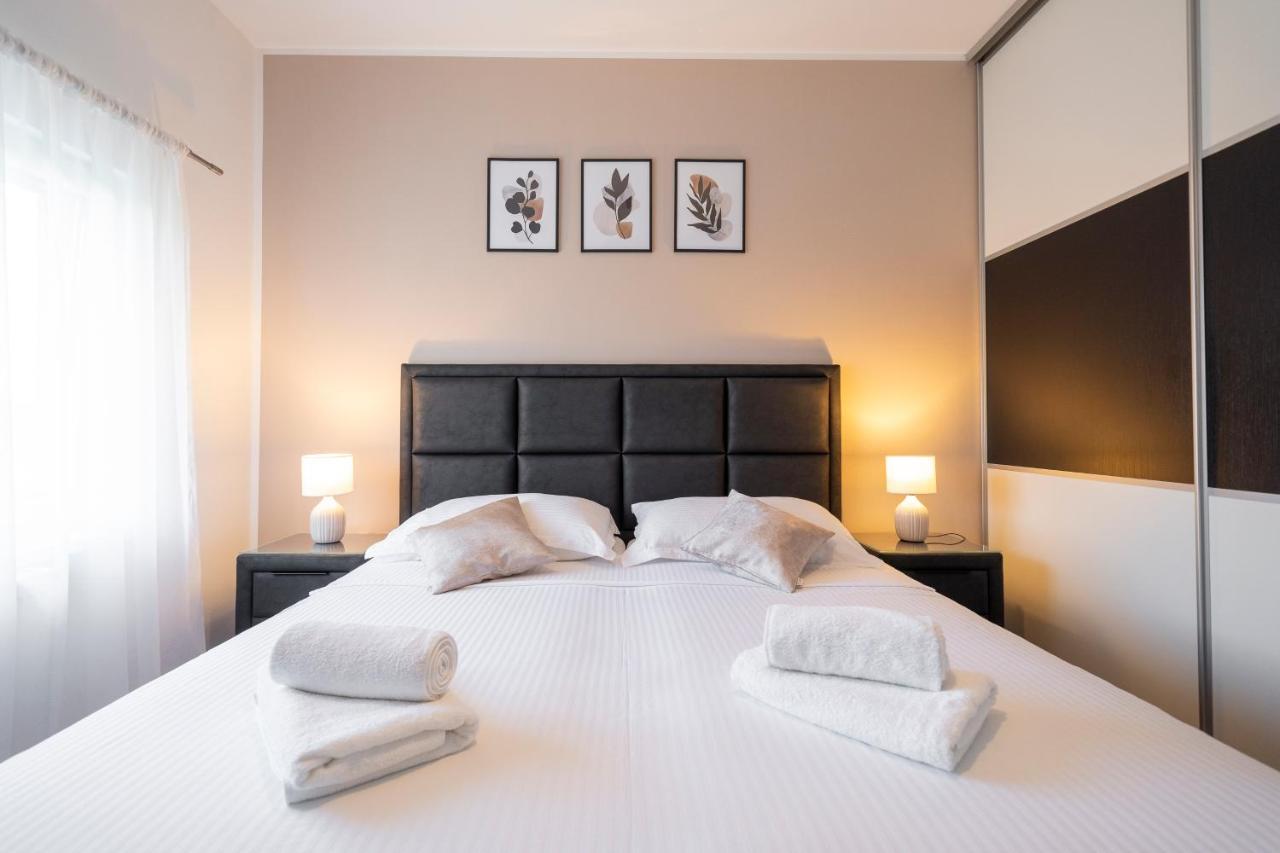 Apartment Absolute Gray 扎达尔 外观 照片