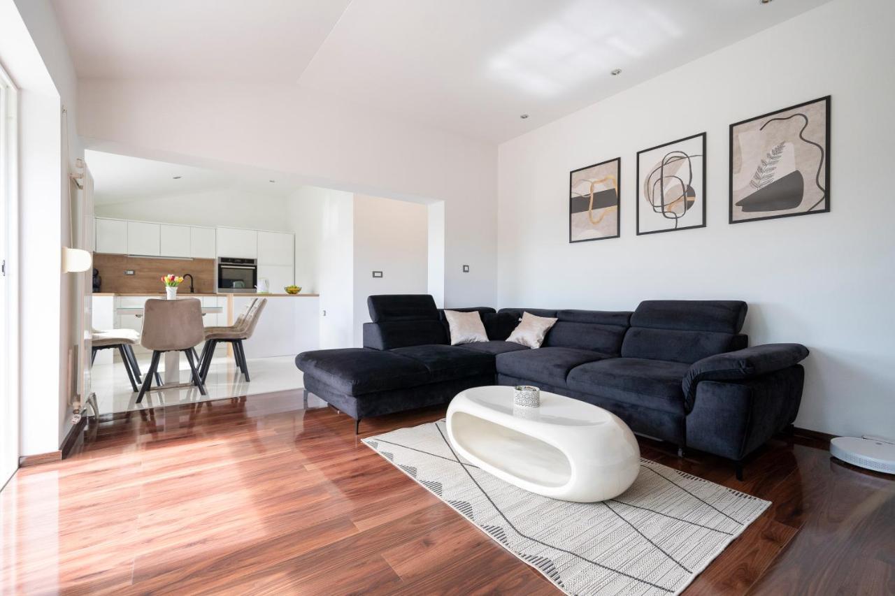 Apartment Absolute Gray 扎达尔 外观 照片